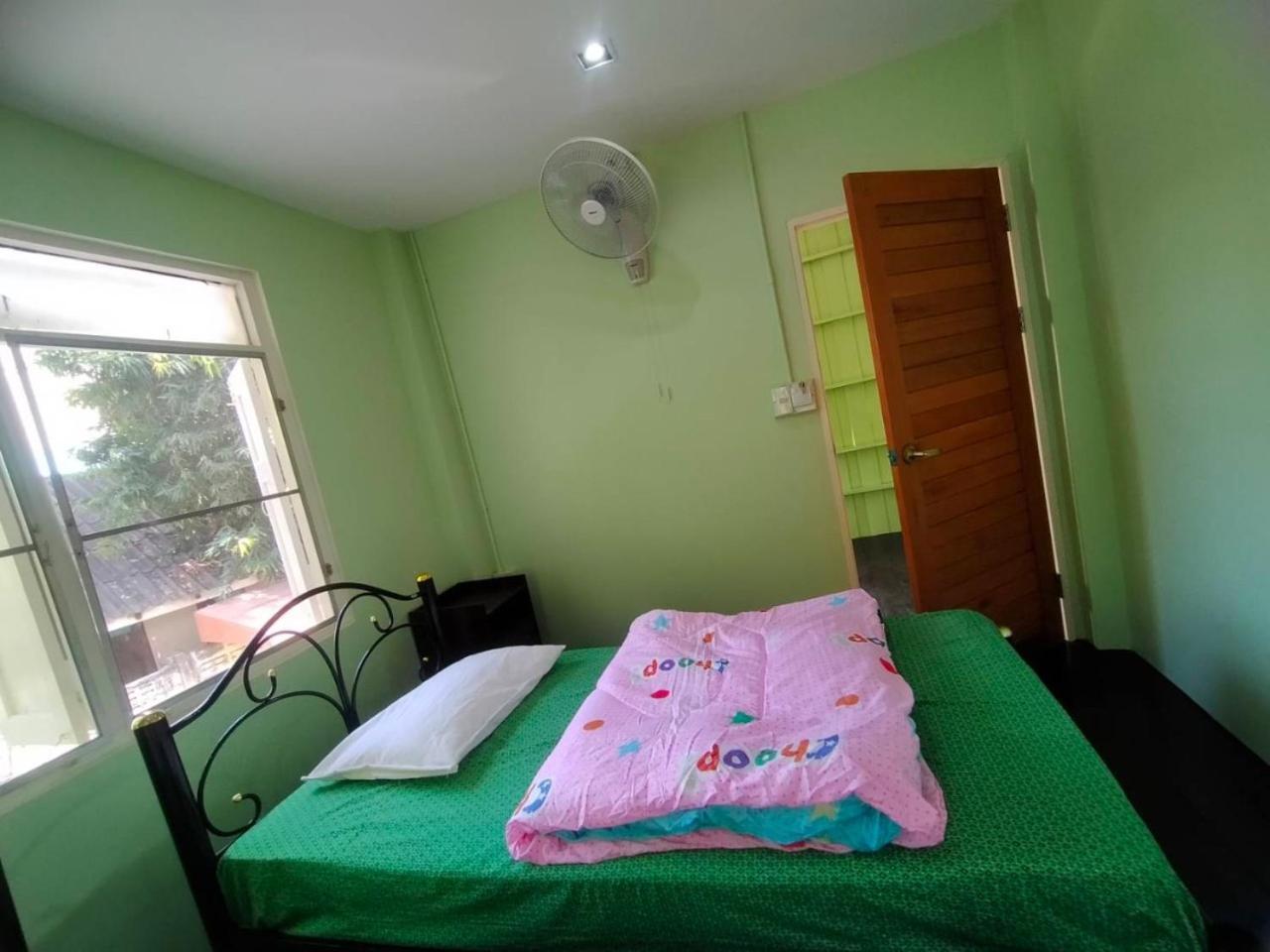 Home Stay At Tapae Chiang Mai Exterior photo